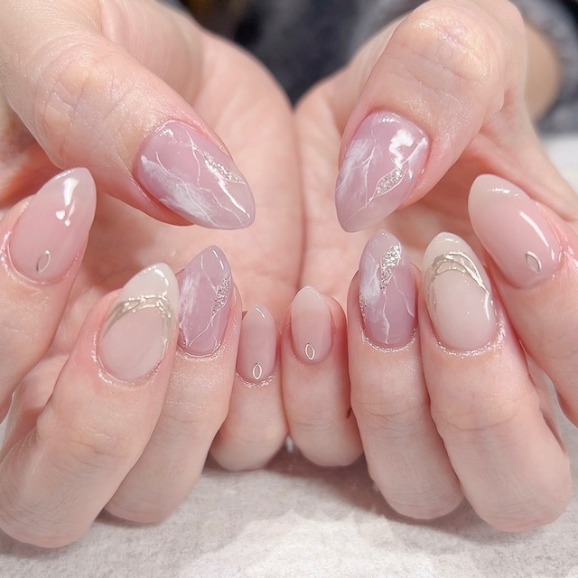 BiNail｜金剛のネイルサロン｜ネイルブック