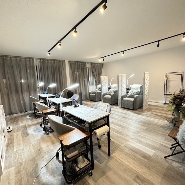 Gemstone広田店♡マツエク同時ok/自爪ロング育成得意サロン/｜早岐の