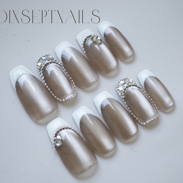 𝙳𝙸𝚇𝚂𝙴𝙿𝚃｜吹田(JR)のネイルサロン｜ネイルブック