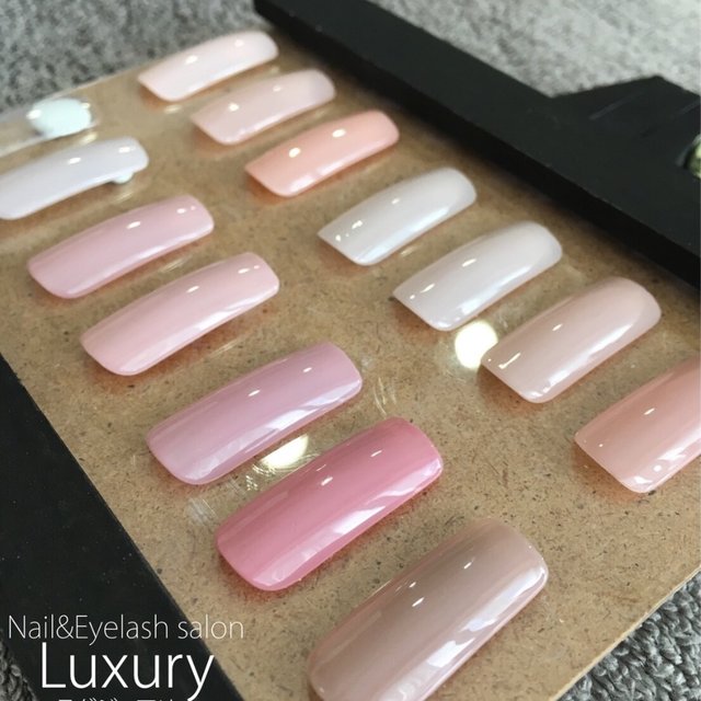 Nail Eyelash Salon Luxury ネイルアンドアイラッシュサロンラグジュアリー 横浜のネイルサロン ネイルブック