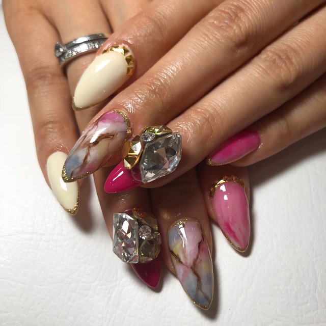 Nailsalon Feminine 瓦町のネイルサロン ネイルブック