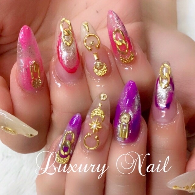 Luxury Nail【ラグジュアリー ネイル】｜今池のネイルサロン｜ネイルブック
