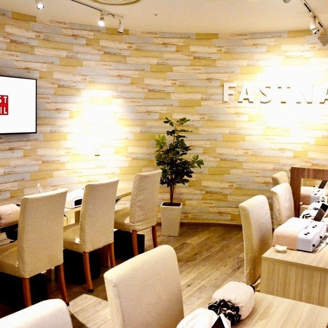 Fast Nail 広島パルコ店 ファストネイル 八丁堀のネイルサロン ネイルブック